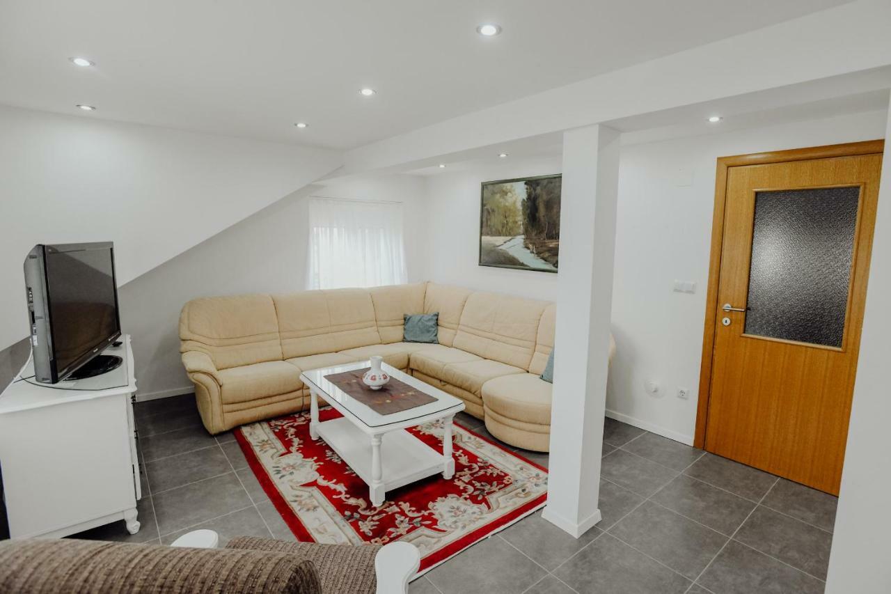 Apartman Slavonia Dakovo Exterior foto